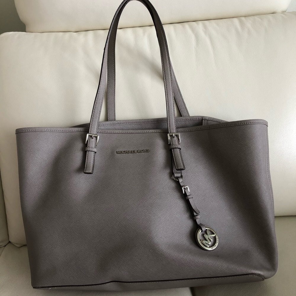 **SOLD** Authentic Michael Kors purse tote